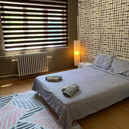 Lungro'S Square Apartment Скопие Екстериор снимка