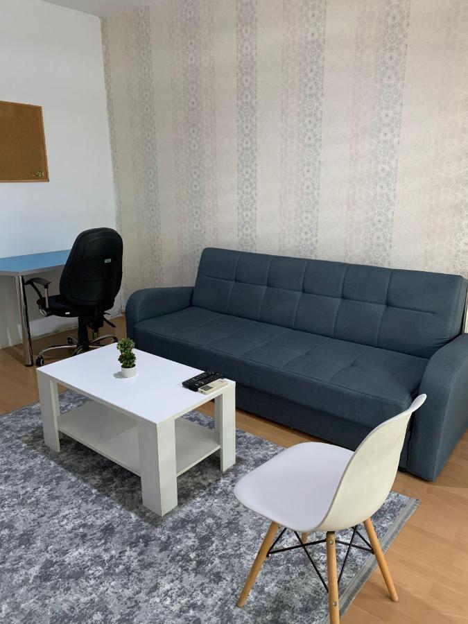 Lungro'S Square Apartment Скопие Екстериор снимка